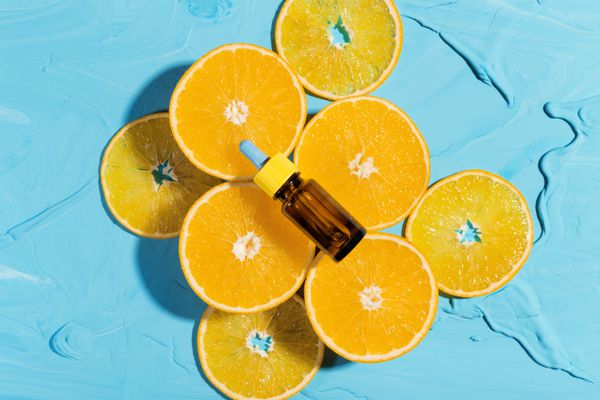Neden Cilt Bakımınıza C Vitamini Eklemelisiniz?